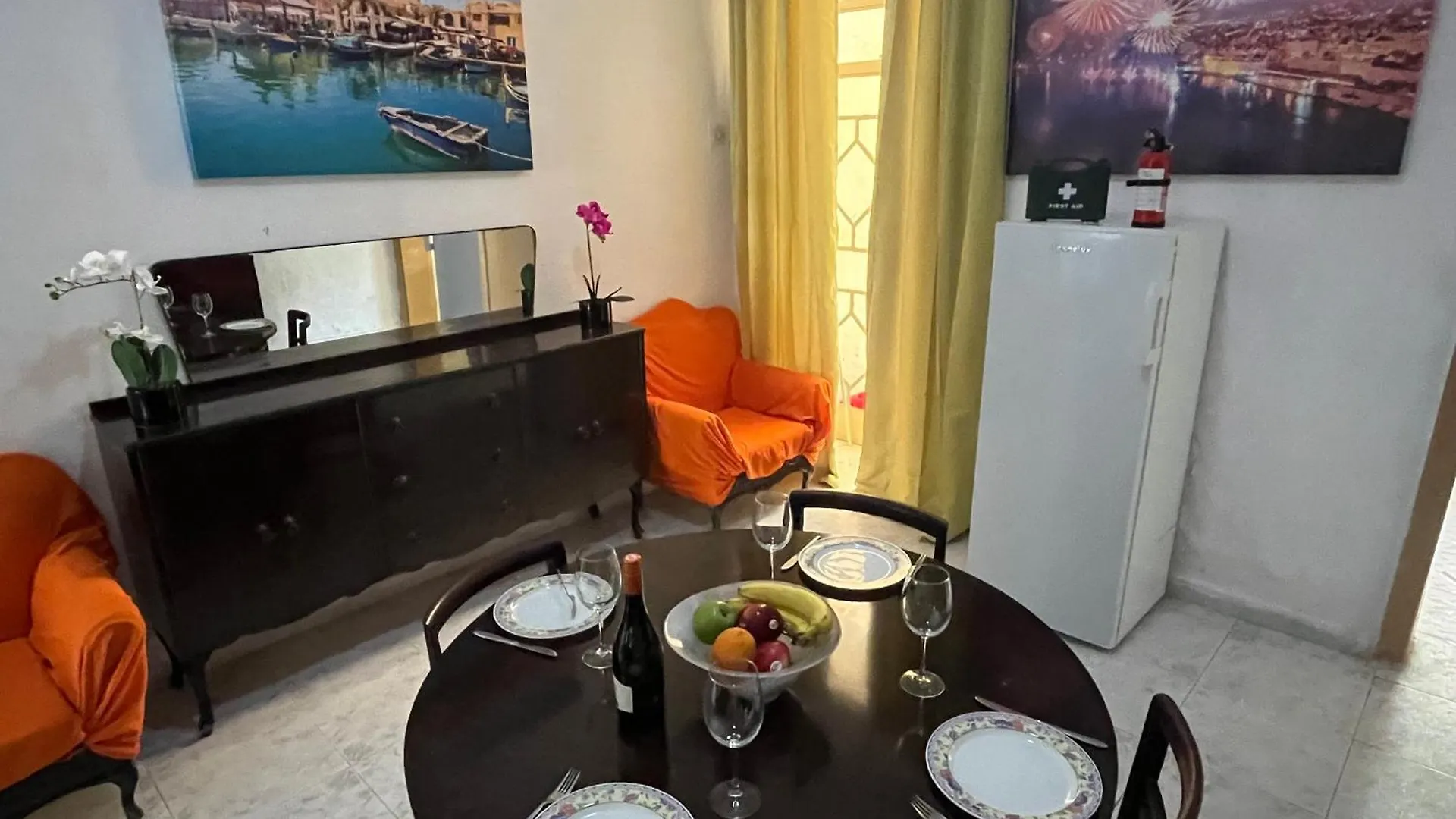 Large Full House - Sleeps 9 Villa Sliema 0*,  Malta